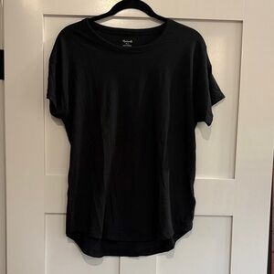 Madewell Women’s Black Crewneck Tee - Size Large.  NWOT